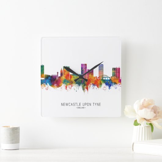 Newcastle UK Skyline スクエア壁時計 (ホーム)