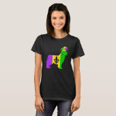 Newfoundland Dog Mardi Gras Carnivals Funny Puppy  Tシャツ (正面フル)