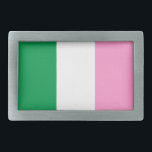 Newfoundland Tricolorフラグ（カナダ） 長方形ベルトバックル<br><div class="desc">ローマ·カトリック海の星旗（「ニューファンドランド三色」）

ニューファンドランド·トリカラー（ピンク、白、緑）は、カナダのニューファウンドランド州とラブラドール州で見られる非公式の旗で、間違ってニューファウンドランド州とニューファウンドランド州の正式な旗、あるいは、特にニューファウンドランド州の公式の旗である。比率は1:2で、同じ幅の緑（巻き上げ側）、白（中央）、ピンク（飛び上がり）の3色のプレールが3つあります。 このデザインは19世紀後半、1871年にカトリック教会が聖ジョンの所に設立した援助と給付団体や組織、海の会のニューファンドランド漁師の星と共に始まりました。旗は非公式だったが、協会の公式の旗は緑色の背景で、中央に白い星とピンクの十字が描かれていた。海の星は北極星です北星は航海上で非常に重要な星ですイエスの母マリアは，カトリック教会の海の星，わが婦人としても知られている。旗は公式の旗から採ったが、1800年代半ばからニューファンドランド先住民協会(NNS)が用いた当時のアイルランドの非公式の三色や地元のデザイン（巻き上げの赤、中央の白、フライの三色の緑）の影響を受けたデザインと思われる。NNS旗は社会落ちた崩壊後に使われなくなった。1974年（1974年）3月の非公式ラブラドール旗の導入、2001年（2001年）12月の「ニューファウンドランド·ラブラドール」への国名変更に伴い、一般にニューファンドランド地方の非公認の旗と見なされる。</div>