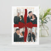 Newlywed Our First Christmas Red Bow Photo Holiday 招待状 (スタンド正面)