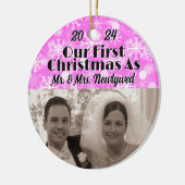Newlywedsの初めてのクリスマスが写真をパーソナライズ セラミックオーナメント (左)