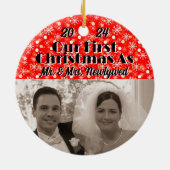 Newlywedsの初めてのクリスマスが写真をパーソナライズ セラミックオーナメント (裏面)