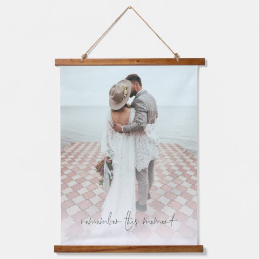 Newlyweds写真この瞬間を思い出結婚す 吊り下げ型タペストリー (正面)