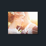 Newlyweds結婚のカスタムPhoto Loveスクリプト キャンバスプリント<br><div class="desc">Newlyweds祝のPhoto Love Script Canvas Printで結婚お客様とパートナーの間の愛カスタム。この美しいキャンバスはカスタマイズあなたの写真と一緒に行うことができるお気に入りのが結婚、あなたの特別な日の本質を捉える。キャンバスにはエレガントトレンディーフォントがあり、スクリプトの中に「愛」という言葉を作り出し素晴らしている。このデザインはロマンスと洗練を醸し出し、あなたの家の装飾に完璧な追加またはあなたの人生の新婚のための思慮深い贈り物。あなたの結婚式の日は重要な大事な行事であり、私たちのキャンバスのプリントは、永遠に残る記念品として機能し、その日に共有された愛と喜びを思い出させる。あなたのパーソナライズされた写真の結婚touchお気に入りのはキャンバスに感傷的な要素ユニークを追加する。このキャンバスつるは、あなたの居間や寝室、またはあなたの家の他の宇宙で、そしてそれはあなたとあなたのパートナーを結ぶ愛の日々の思い出とさせる。それは間違いなく、カップルとしてあなたの旅の最も大切多くの瞬間を捉える大切な芸術作品になる。この思いやりある贈り物を持つ新婚のカップルを驚かせ、彼らは彼らのためにそのような考えプレゼントを選択する愛と感動パーソナライズされたに触れる。それは物質的な範囲を超え、2人の間の表現深いの感情のつながりを行くギフトである。このキャンバスのパーソナライズは簡単で、詳細に最大限の注意を払って作成される。私たちはプライドを持ち、お客様が自分の人生に喜びと幸福をもたらす製品を受け取ることを保証する。祝愛の物語や特別なカップルの愛の物語とニュー結婚リウェッドのカスタムPhoto Love Script Canvas Printそれは長年にわたって大切にされ来、一緒に旅のハートにある愛を思い出し続ける永遠の芸術作品である。</div>