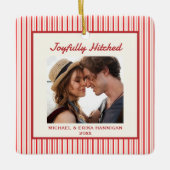 Newlyweds Red Bow Keepsake First Christmas Married セラミックオーナメント (正面)