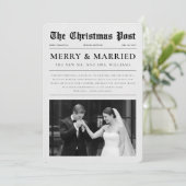 Newspaper Newlywed Black & White Photo Christmas シーズンカード (スタンド正面)