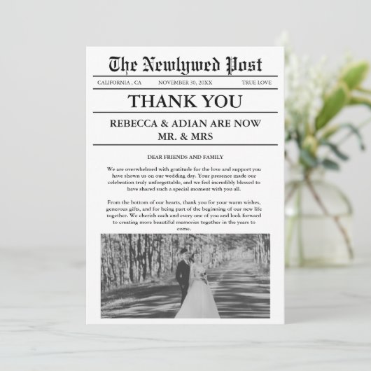 Newspaper Style Unique Photo Wedding Thank You  招待状 (スタンド正面)