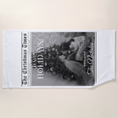 Newspaper What A Year Black White Photo Christmas ビーチタオル (正面)