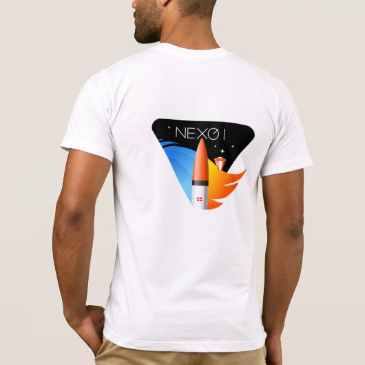 Nexøの代表団パッチが付いている基本的なTシャツ Tシャツ (裏面)