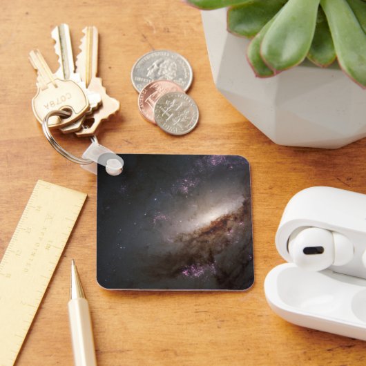 Ngc 4258強烈な星形成を受けている。 キーホルダー (デスク)