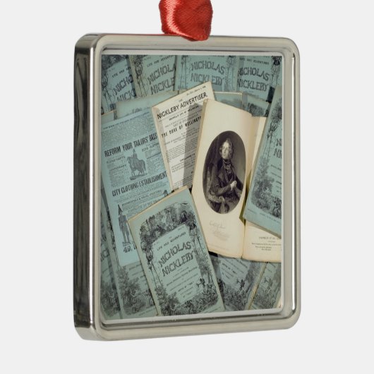 「Nichの生命そして冒険の月例問題 メタルオーナメント (右)