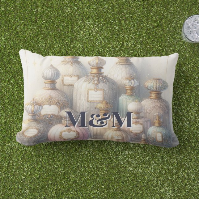 Niche Perfume Collection, Monogram Watercolor  アウトドアクッション (芝生)