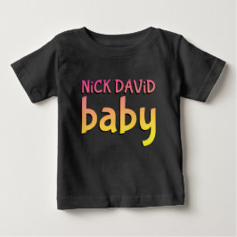 NiCK DAViDベビー – シティキッドロゴTシャツ ベビーTシャツ