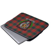 Nicolson Scottish Clan Tartan & Crest ラップトップスリーブ (正面下部)