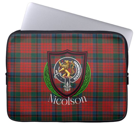 Nicolson Scottish Clan Tartan & Crest ラップトップスリーブ (正面)