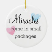 NICUパーソナライズされたナース開催ベビークリスマス セラミックオーナメント (裏面)