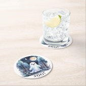 Niedliches Gespenst Geist im Wald Halloween ラウンドペーパーコースター (インサイチュ)