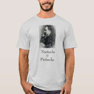 NietzscheはPietzscheです Tシャツ