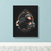 NIFFLER™sアールヌーボーポートレート キャンバスプリント (インサイチュ (ウッドフロア))
