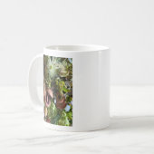 Nigella, Chrysanthemum, and Berries Floral Design  コーヒーマグカップ (正面左)