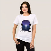 Night Beach – Moonlit Palm Reflection T-Shirt トライブレンドＴシャツ (正面全面)