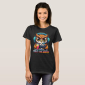 Night Owl Gamer Mascot Fun Gaming Illustration Tシャツ (正面フル)