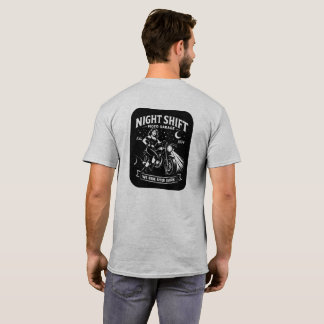 Night Shift Motorcycle Garage Pin Up Style T-Shirt Tシャツ