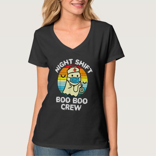 Night Shift Nurse Ghost Boo Boo Crew  Halloween Tシャツ (正面)