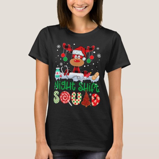 Night Shift Squad Nurse Reindeer Buffalo Red Plaid Tシャツ (正面)