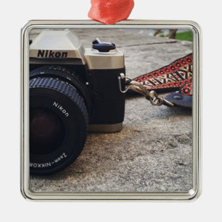 Nikonのフィルムのカメラ メタルオーナメント