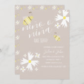 Nina o Ninoジェンダーかわいいビー自然トーン 招待状 (正面/裏面)