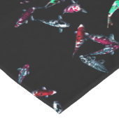 Nishikigoiのコイの着色の魚 ショートテーブルランナー (コーナー)