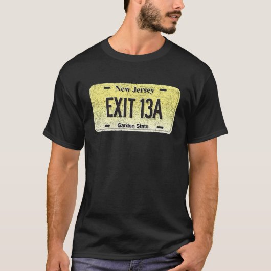 NJおもしろい州ヴァニティライセンスプレートEXIT 13A Tシャツ (正面)