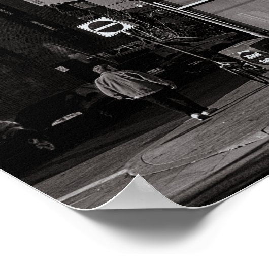 No 682 Queen St E 1 ポスター (角)