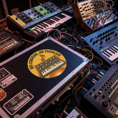 No Chords, No Problem – Synth Nerd Humor ラウンドシール