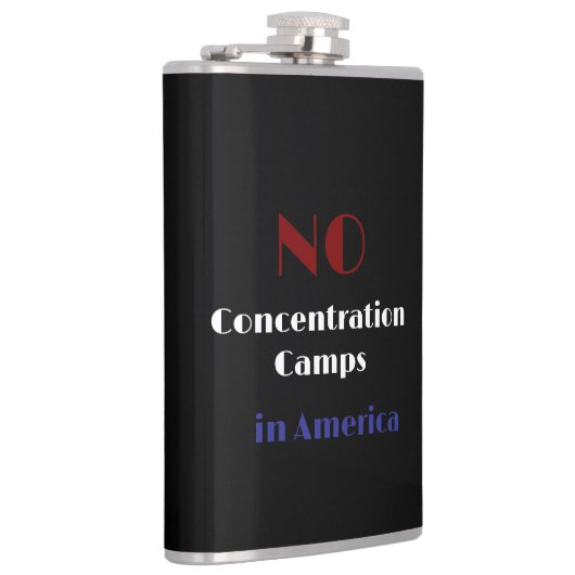 No concentration camps in America フラスク (右)