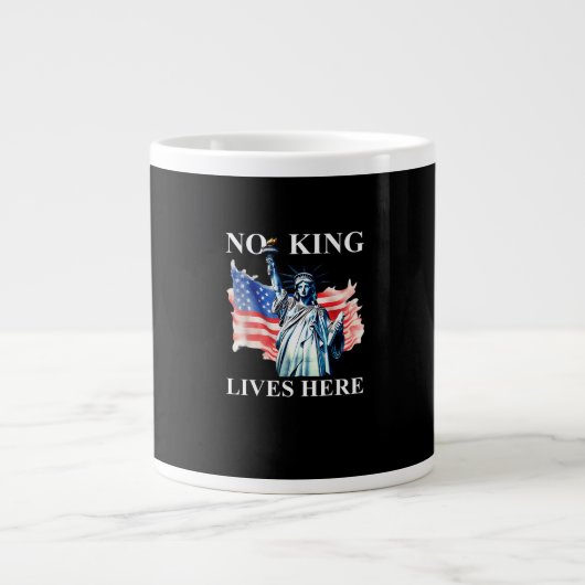 No King Lives in America Freedom Flag Patriotic ジャンボコーヒーマグカップ (正面)