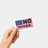 NO KINGS  バッジ (手持ち)