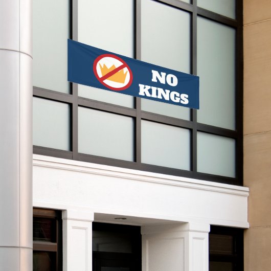 NO KINGS! Anti-Trump Dk Blue OD 横断幕 (ビルの外側)