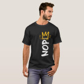 No Kings Day 2025 抗議サイン 縦型 Nope メンズ Tシャツ (正面フル)