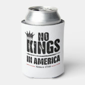 No Kings in Americaアンチトランプ米国愛国者 缶クーラー (缶正面)
