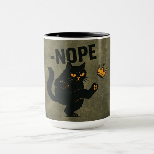 No Kings In America黒猫キックおもしろいクラウン マグカップ (中央)