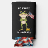No Kings in America Anti-Trump Protest  スリム缶クーラー (裏面)