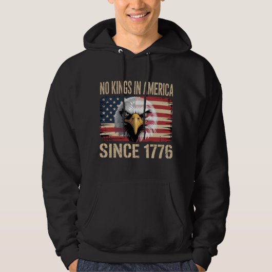 No Kings in America Eagle Graphic パーカ (正面)