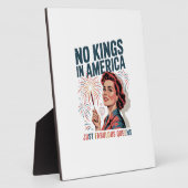 No Kings In America Fabulous Queens Pride 2025 Des フォトプラーク (側面)