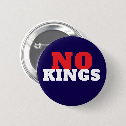NO KINGS Protest 缶バッジ (正面&裏面)