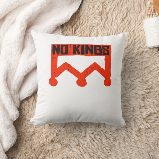 No Kings Protest Graphic Grunge Crown  American Cl クッション (ブランケット)
