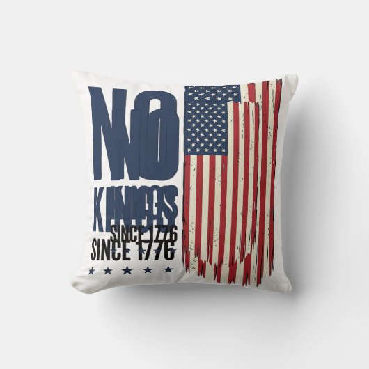 No Kings Since 1776 Patriotic Flag Shirt Design_1 クッション (正面)