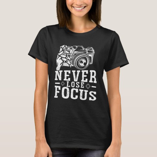 No Lost Focus Photographyカメラカメラマン Tシャツ (正面)