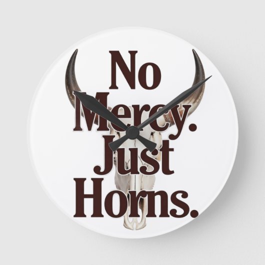 No Mercy Just Horns Longhorn Skull Brutal Bull  ラウンド壁時計 (正面)